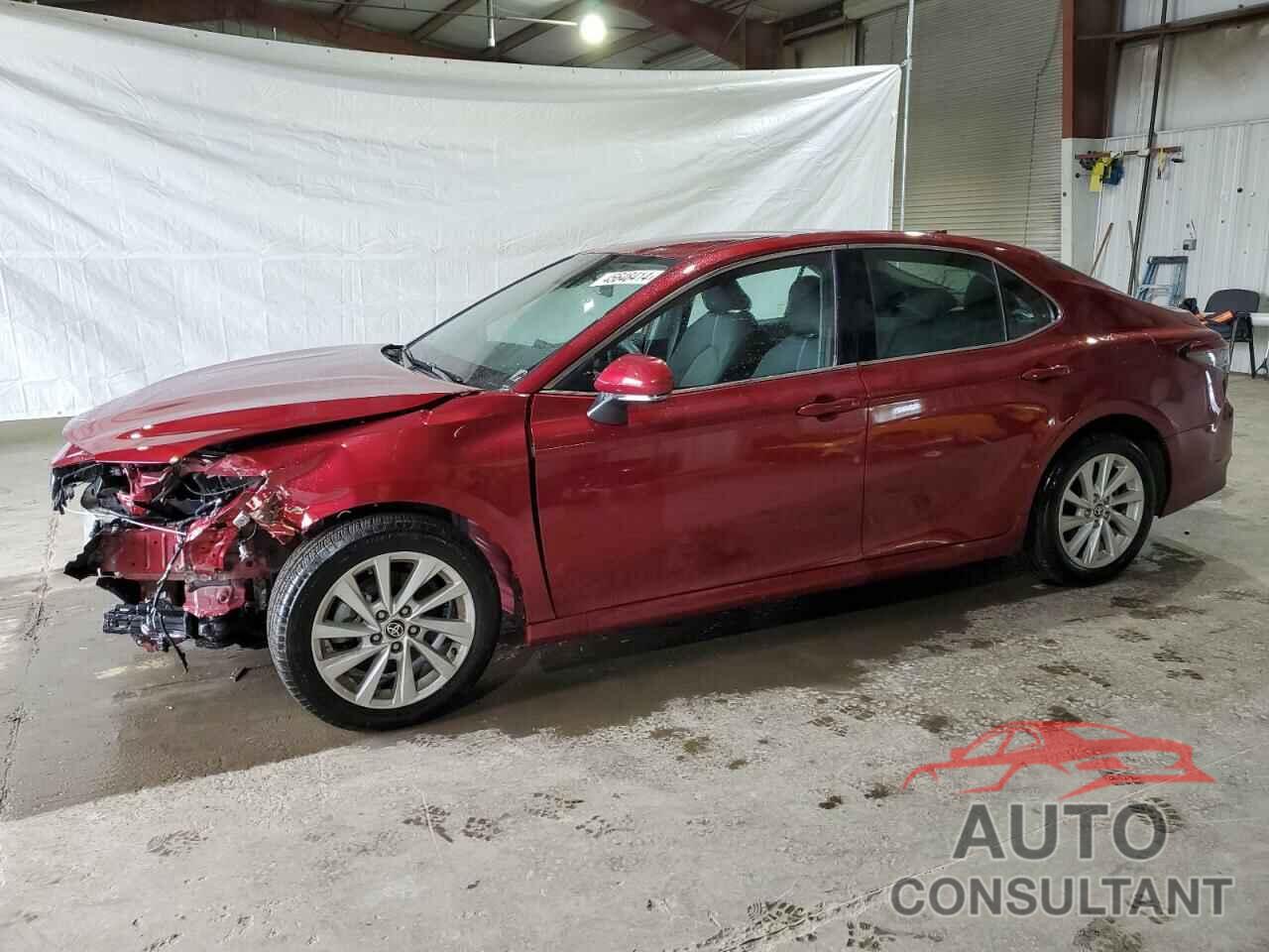 TOYOTA CAMRY 2022 - 4T1C11BKXNU064461