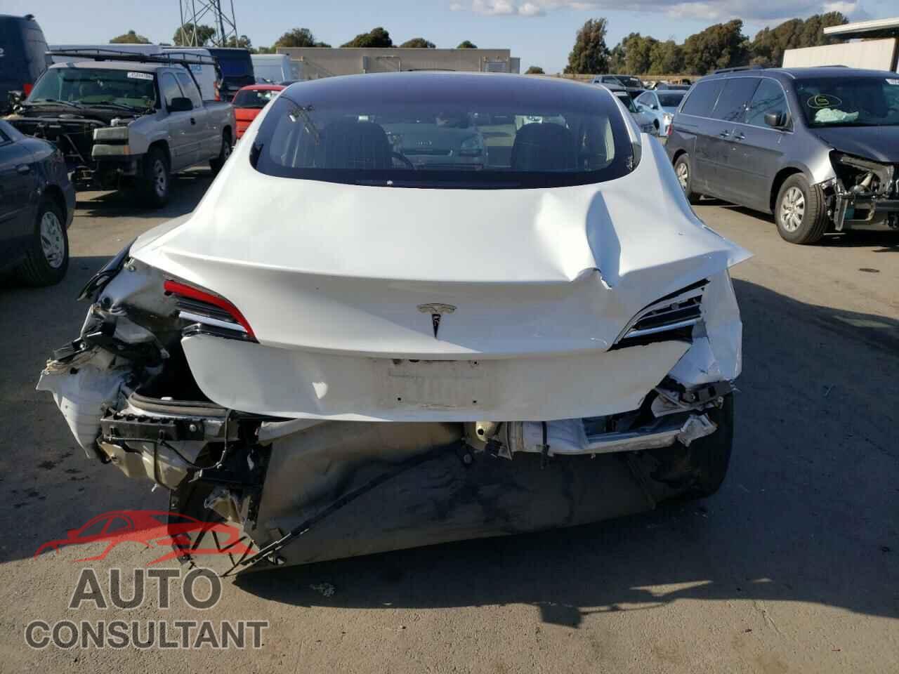 TESLA MODEL 3 2018 - 5YJ3E1EA5JF039594