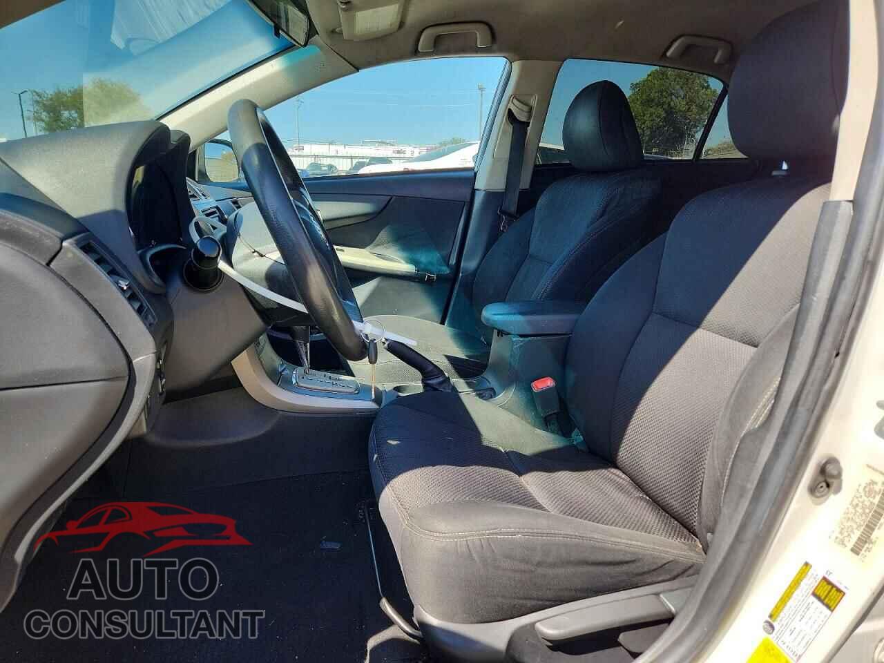 TOYOTA COROLLA 2013 - 5YFBU4EE8DP099235