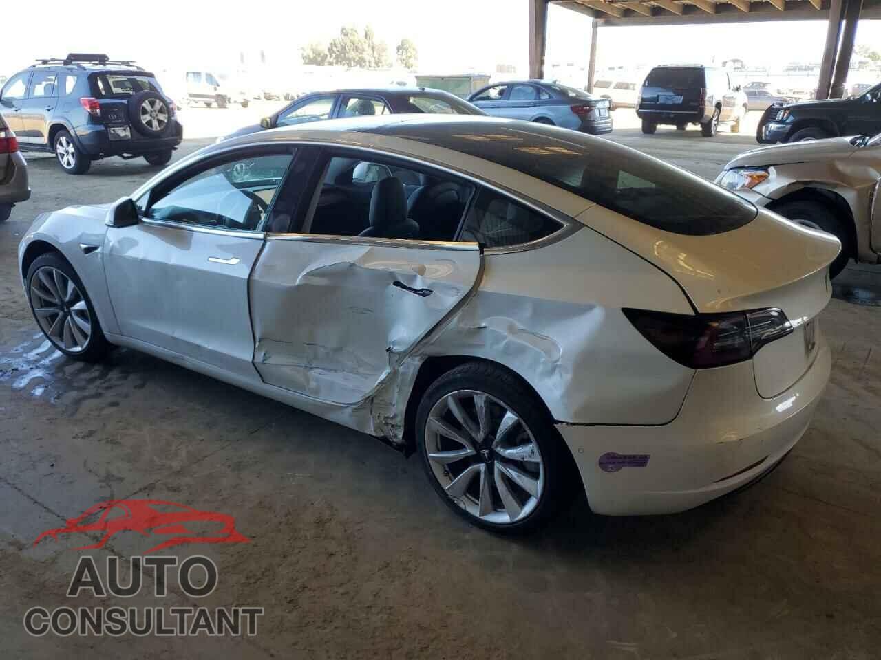 TESLA MODEL 3 2018 - 5YJ3E1EA6JF164751
