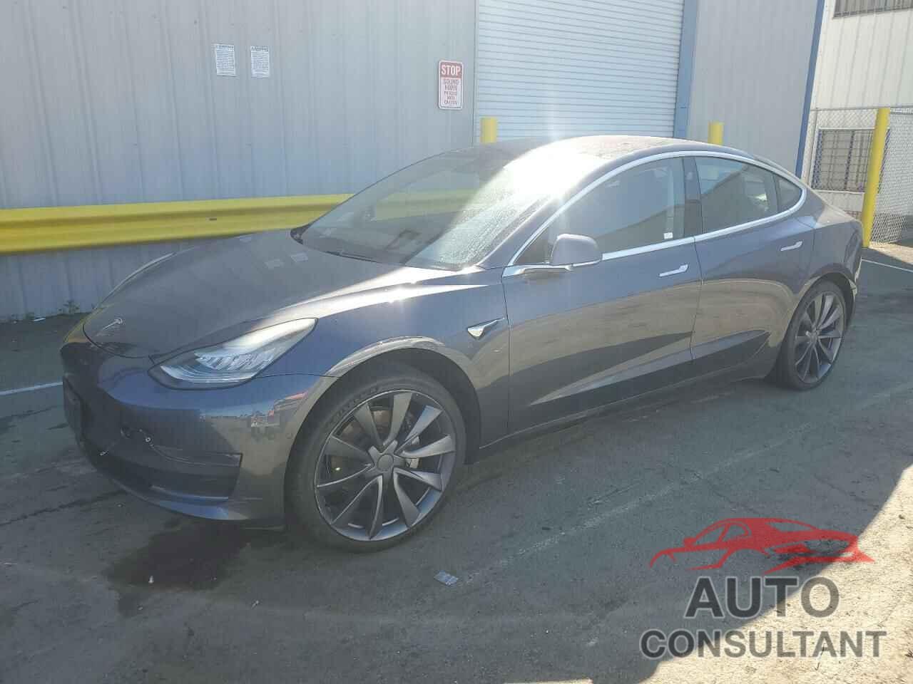 TESLA MODEL 3 2018 - 5YJ3E1EA5JF158553