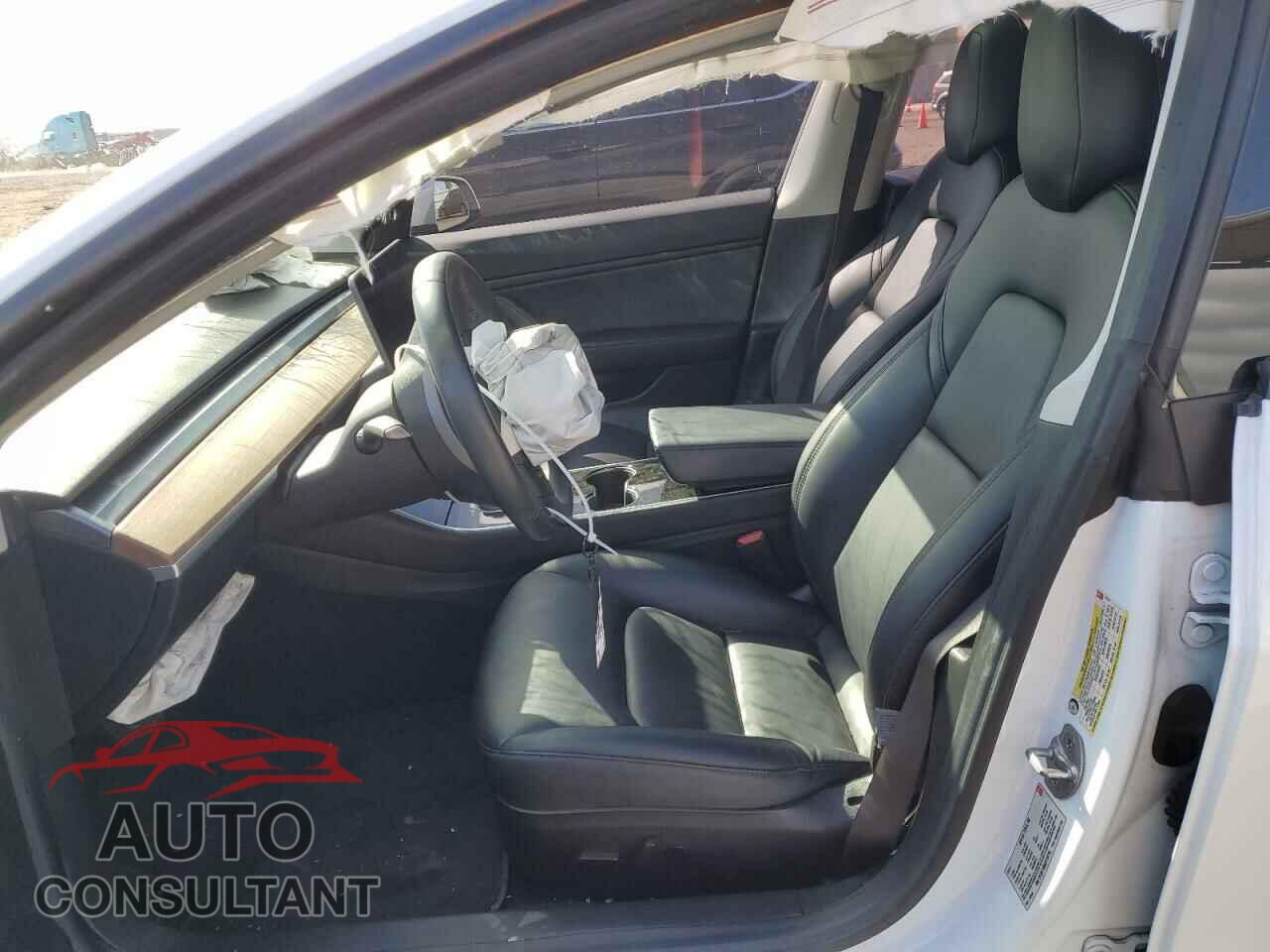 TESLA MODEL 3 2018 - 5YJ3E1EB2JF112770