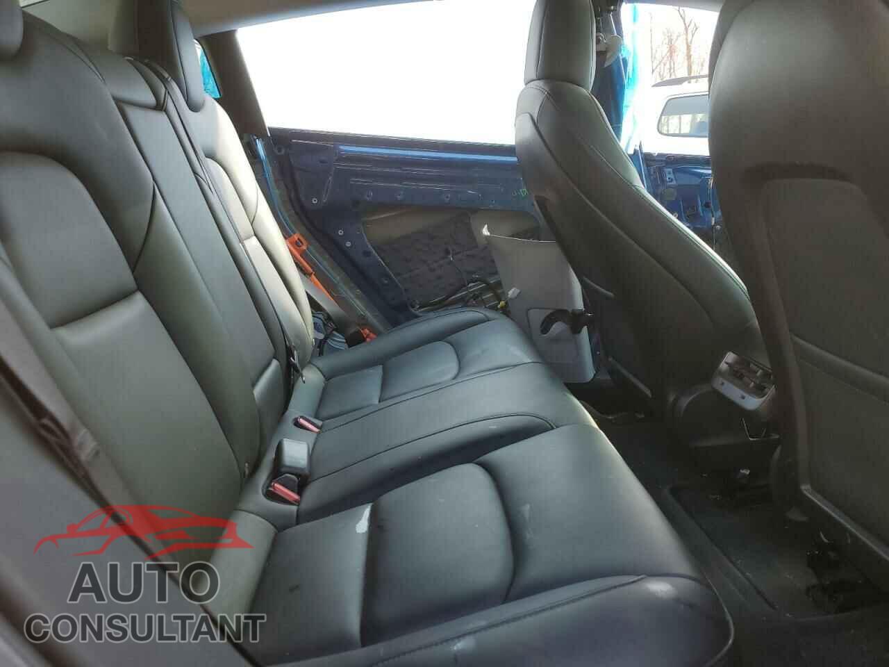 TESLA MODEL 3 2019 - 5YJ3E1EA4KF308959