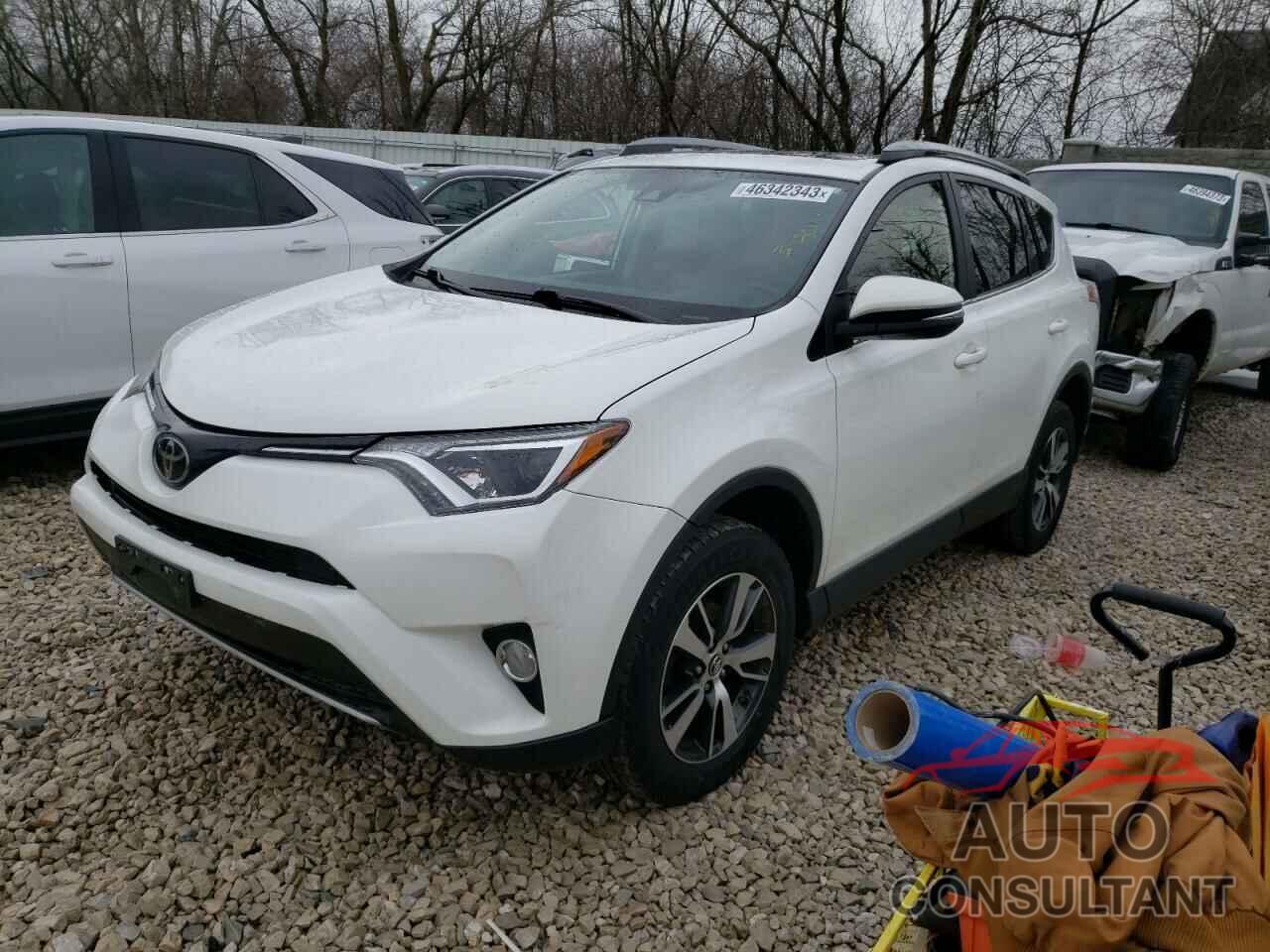 TOYOTA RAV4 2018 - JTMWFREV0JJ174535