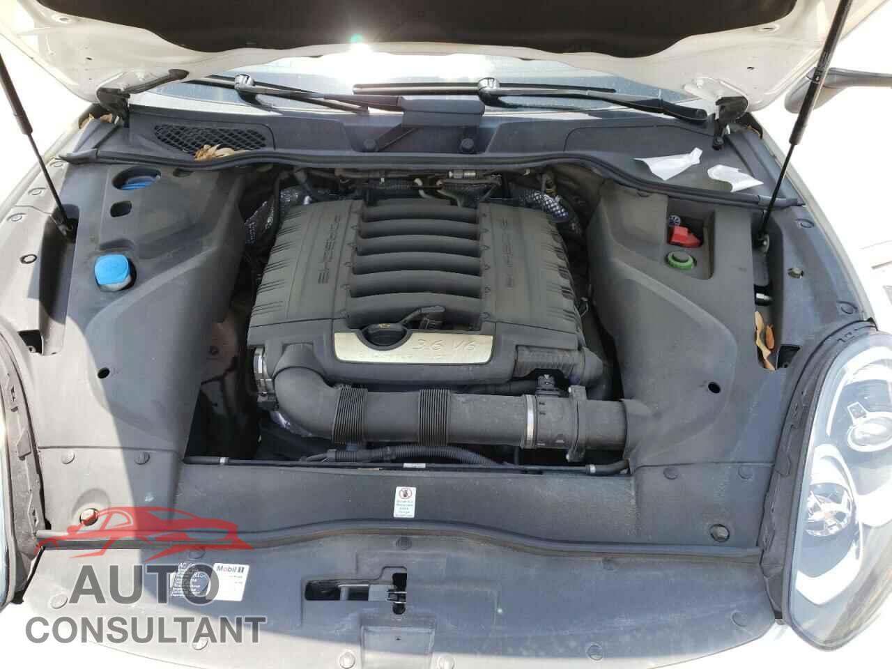 PORSCHE CAYENNE 2016 - WP1AA2A21GKA12622