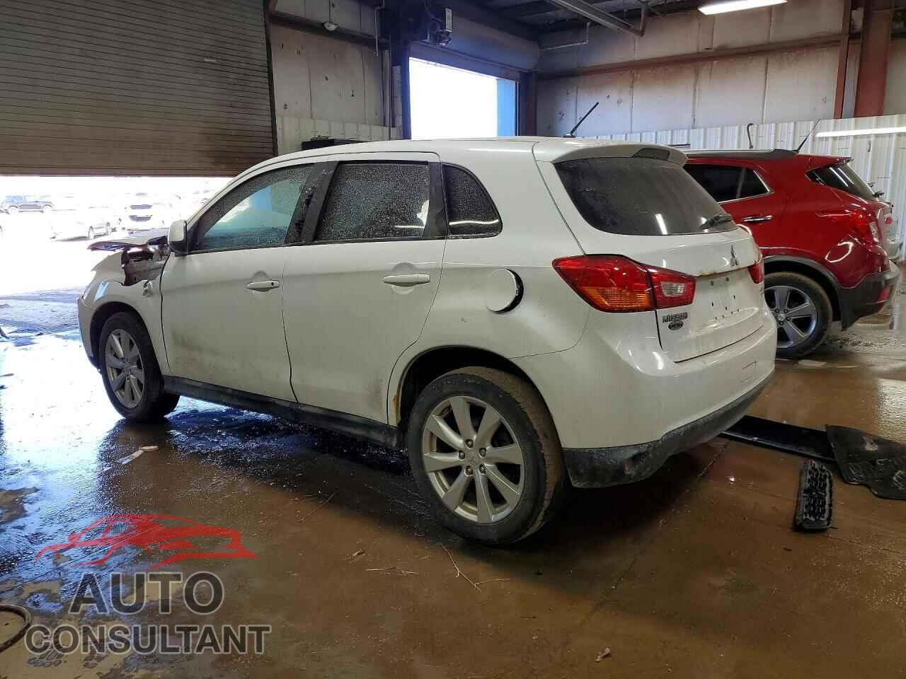 MITSUBISHI OUTLANDER 2013 - 4A4AP3AU8DE008495