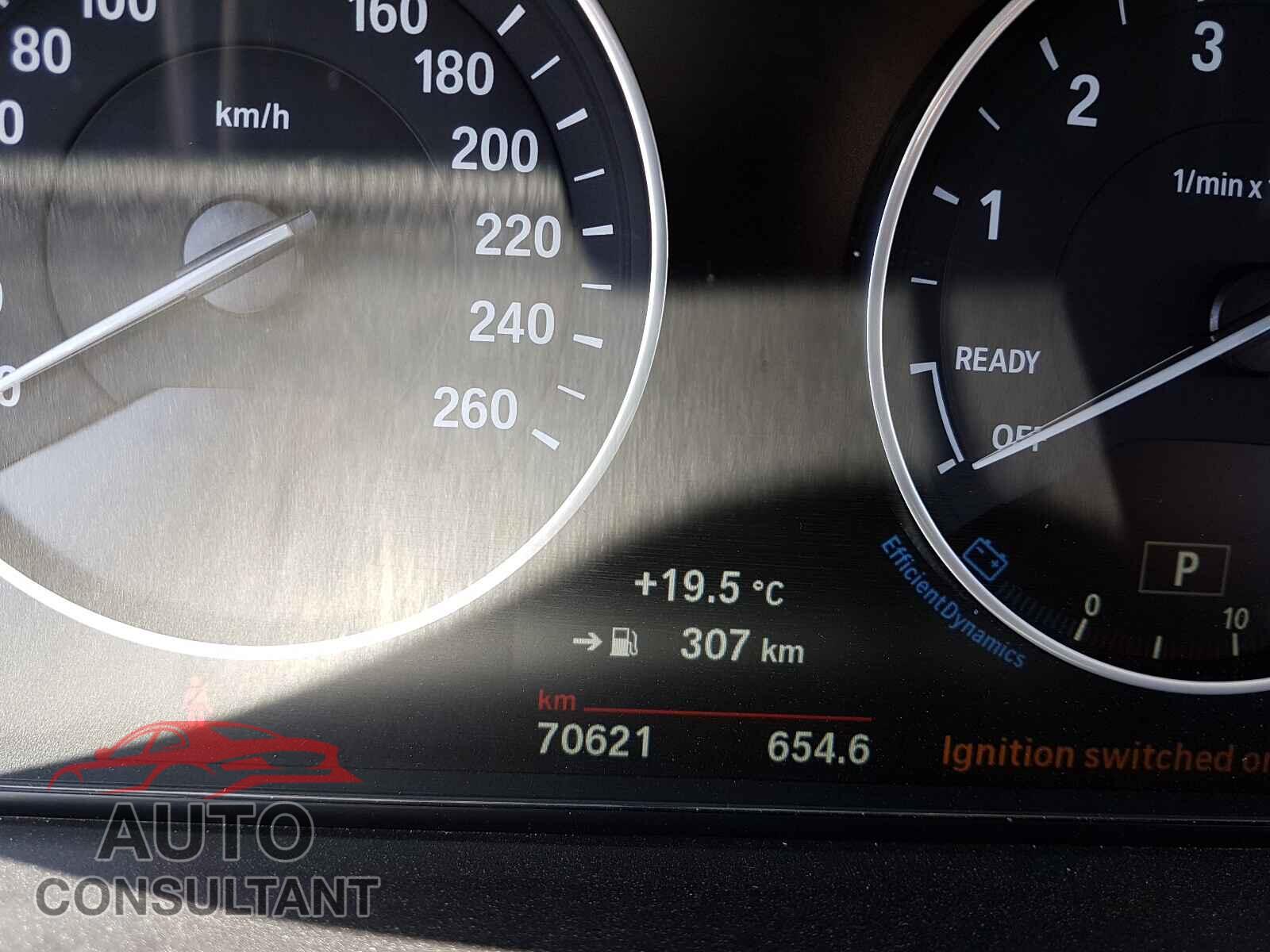 BMW 3 SERIES 2016 - WBA8E3G5XGNU04506