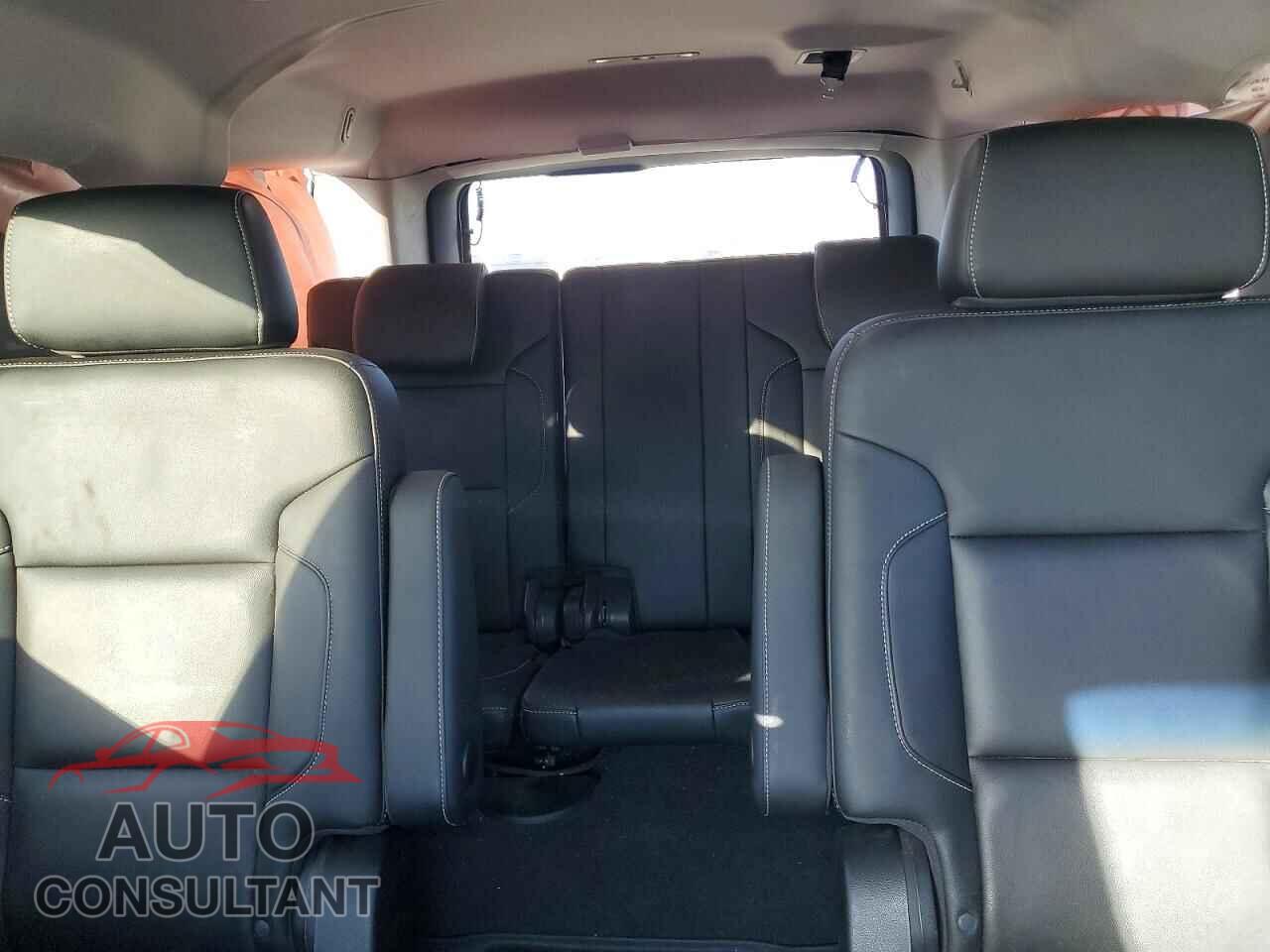 CHEVROLET SUBURBAN 2019 - 1GNSKHKC6KR347380
