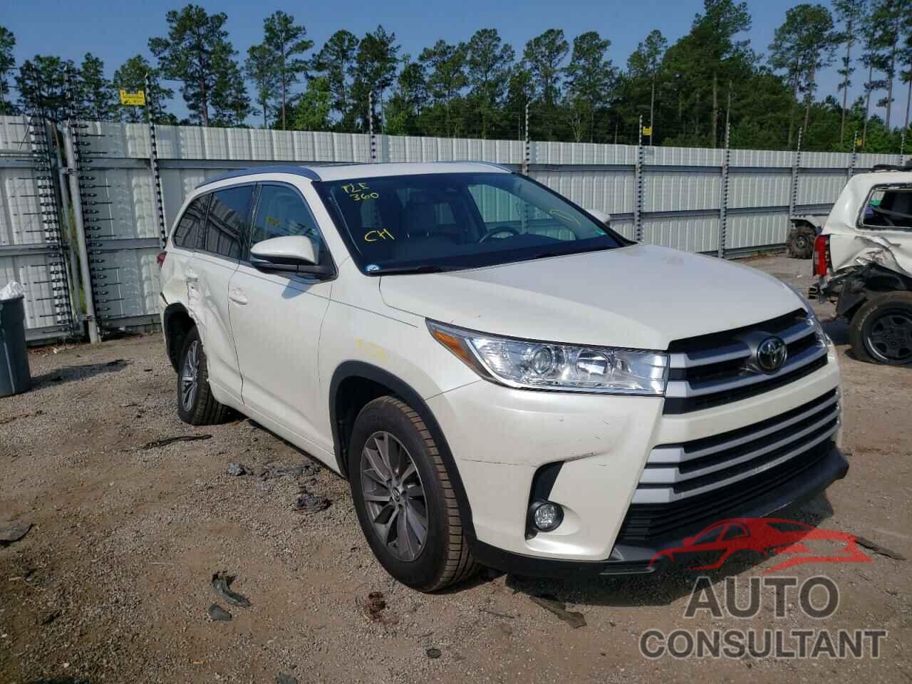 TOYOTA HIGHLANDER 2017 - 5TDKZRFH2HS513145