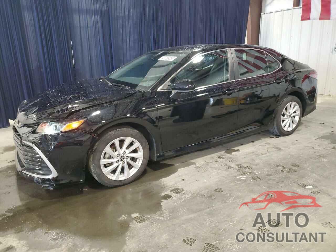 TOYOTA CAMRY 2022 - 4T1C11AK3NU683694