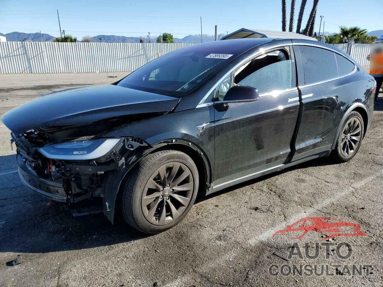 TESLA MODEL X 2018 - 5YJXCAE26JF127442