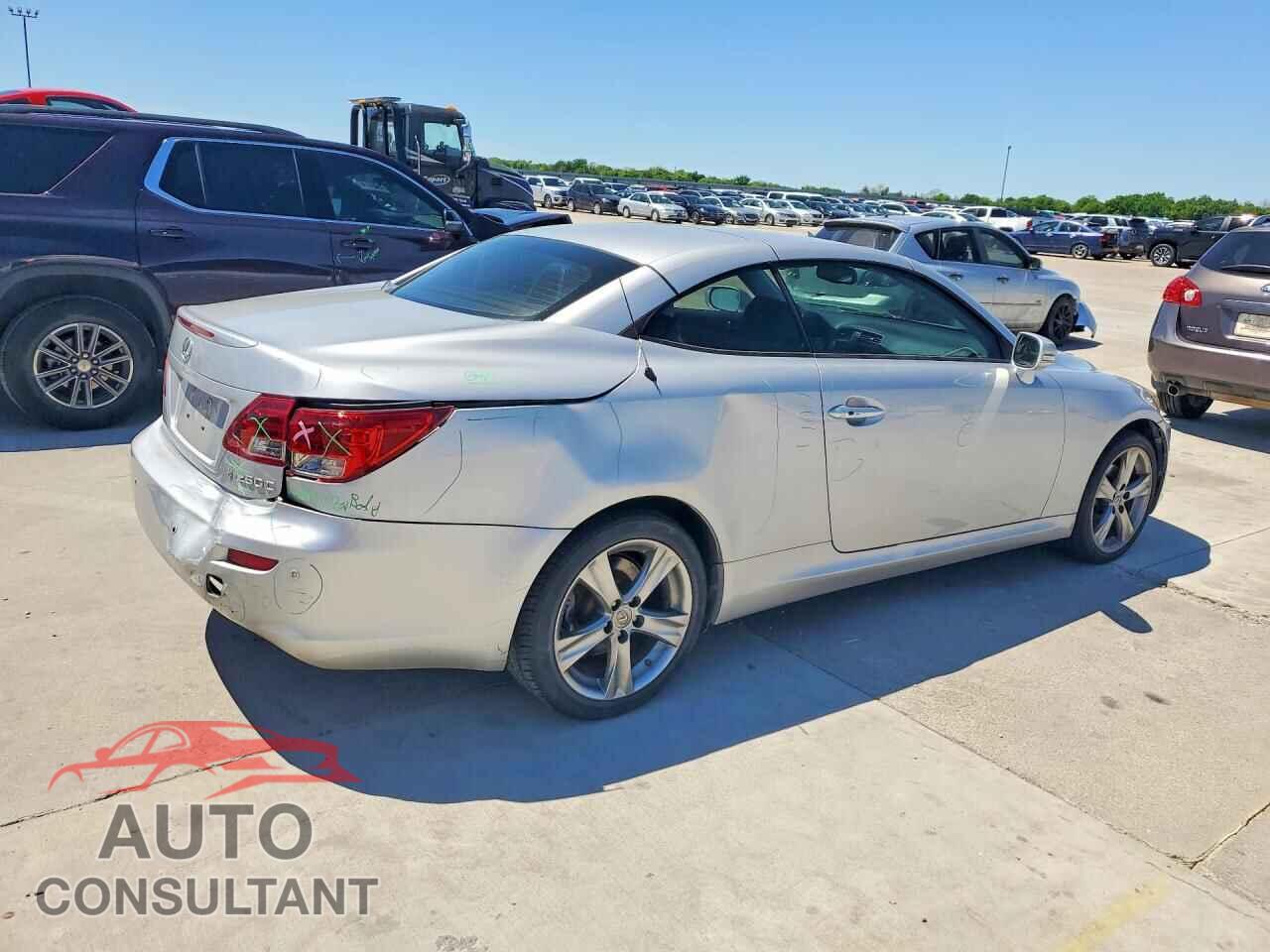 LEXUS IS 2012 - JTHFF2C22C2524520