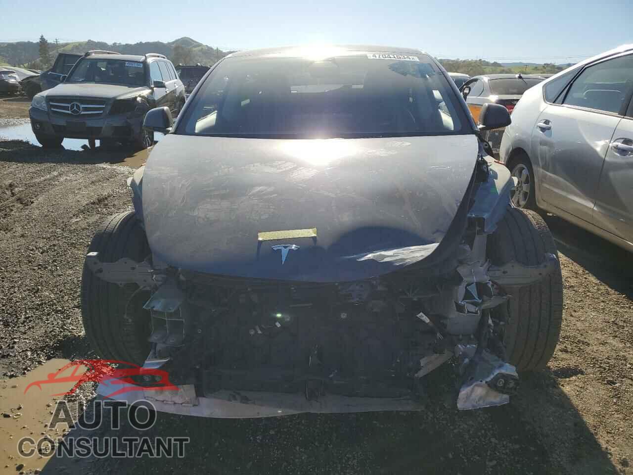TESLA MODEL 3 2022 - 5YJ3E1EA4NF117031