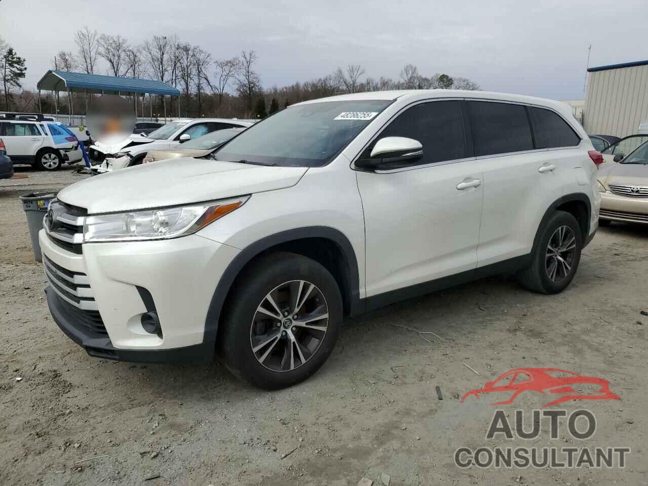 TOYOTA HIGHLANDER 2019 - 5TDZARFH4KS054343
