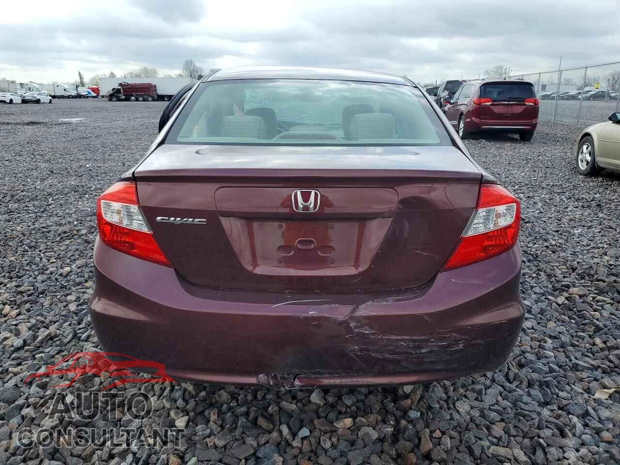 HONDA CIVIC 2012 - 2HGFB2F86CH545778