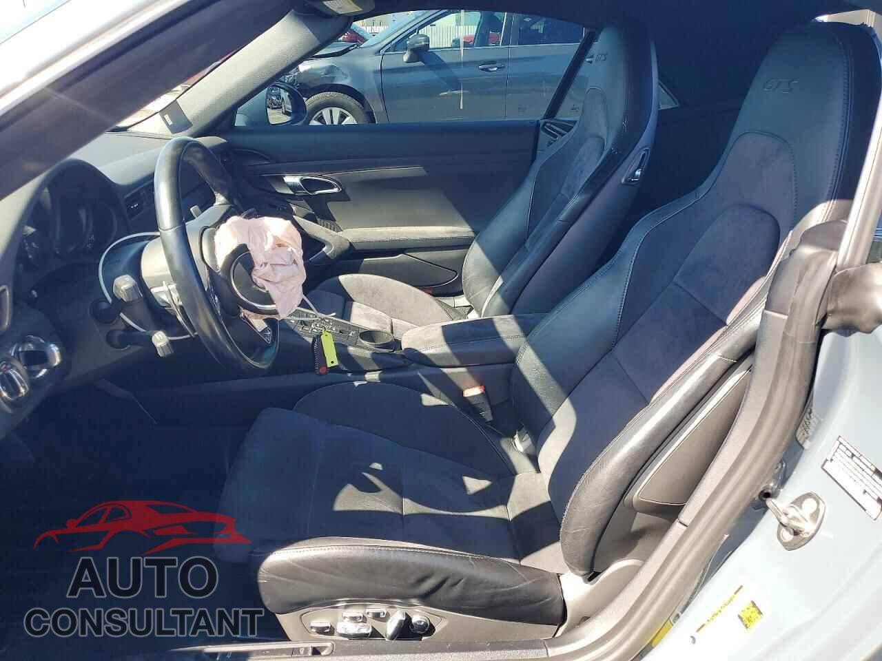 PORSCHE 911 2018 - WP0CB2A99JS147925