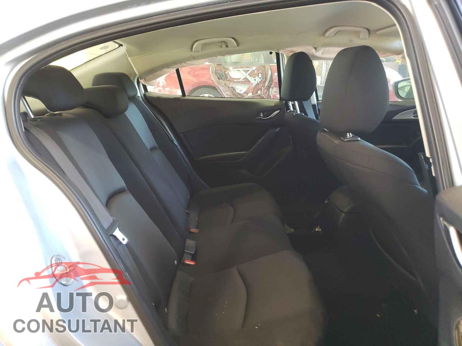 MAZDA 3 2017 - 3MZBN1U76HM100276