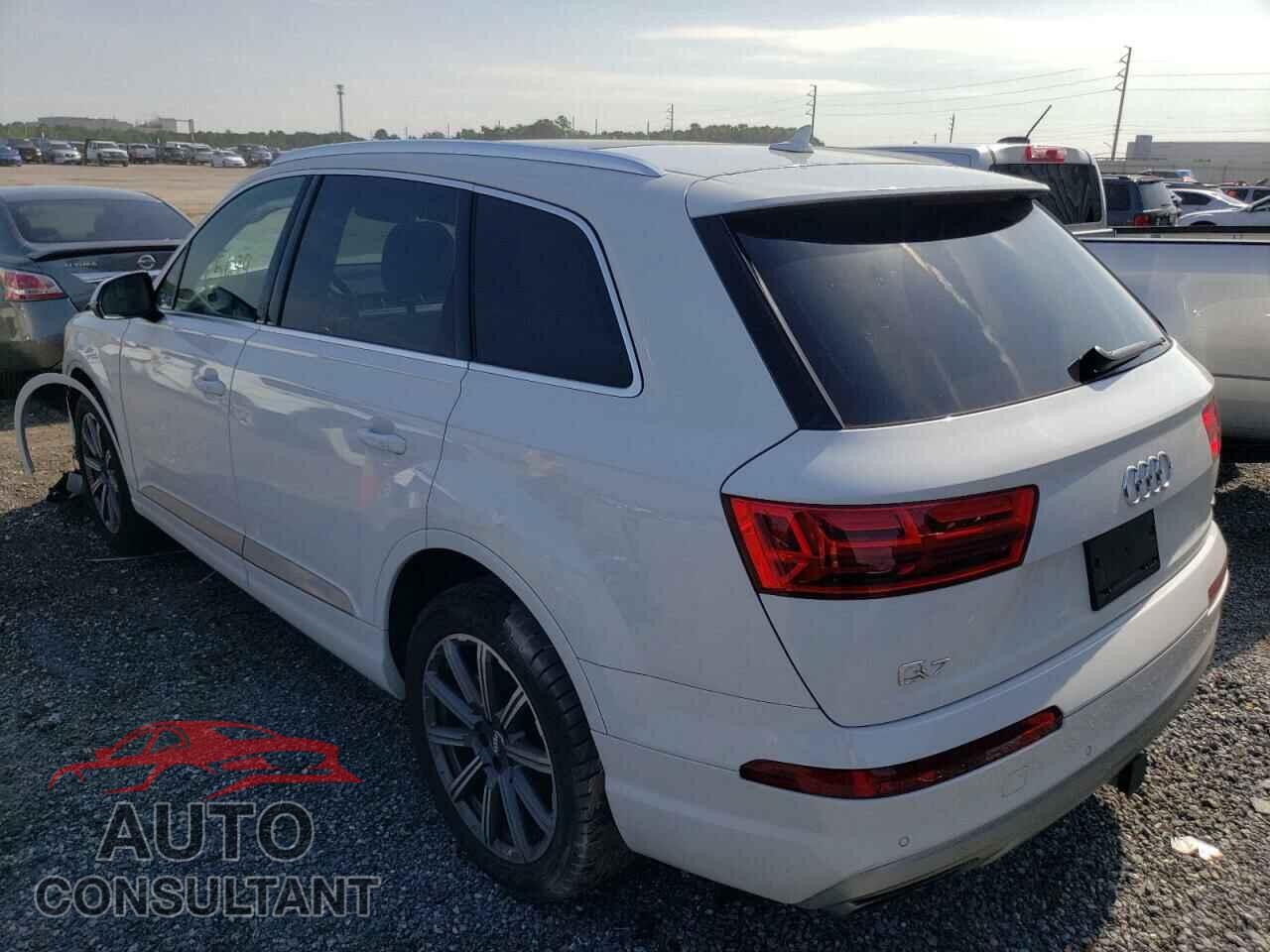 AUDI Q7 2018 - WA1LHAF70JD019300