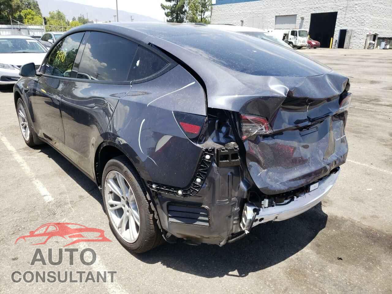 TESLA MODEL Y 2021 - 5YJYGDEEXMF297151