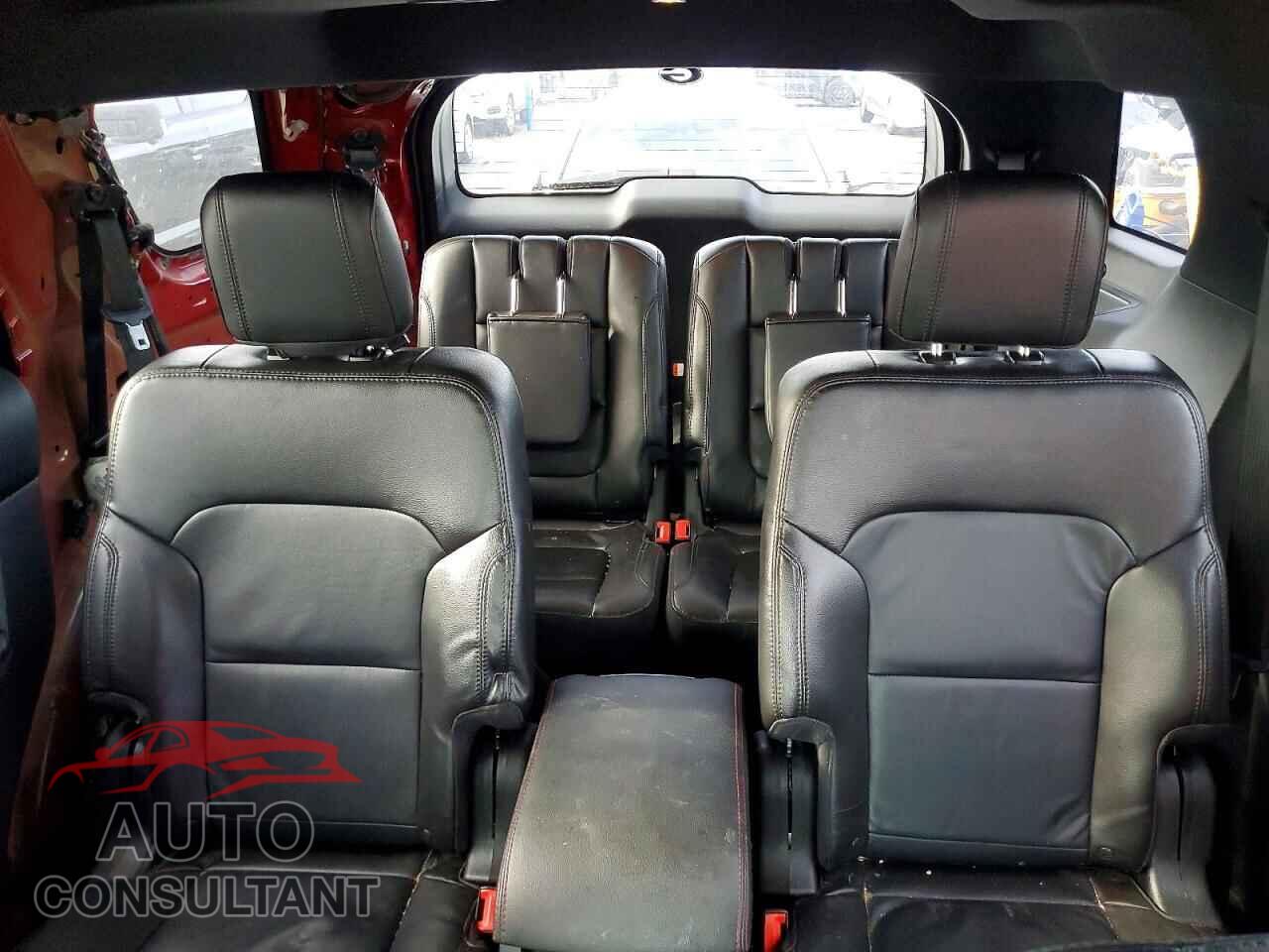 FORD EXPLORER 2018 - 1FM5K7D82JGB63245