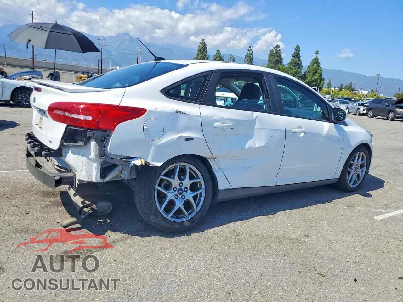 FORD FOCUS 2015 - 1FADP3F25FL231805