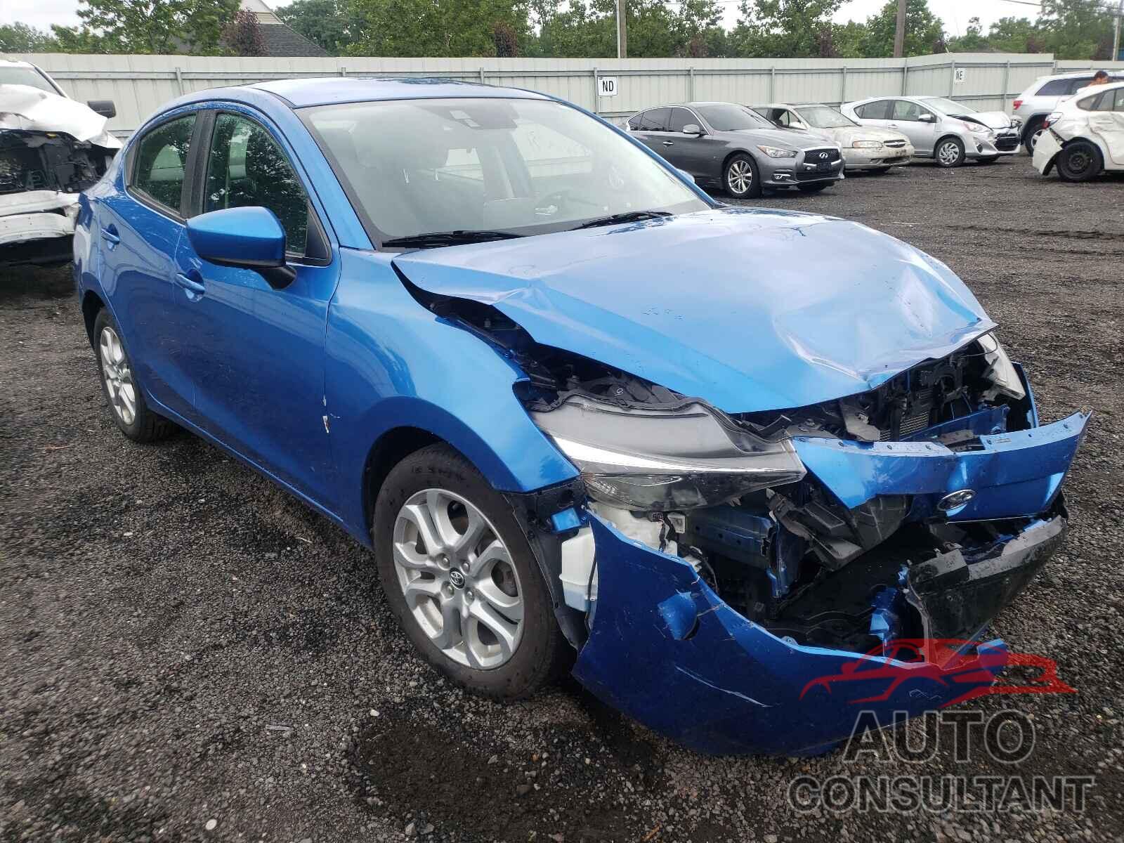 TOYOTA YARIS 2017 - 3MYDLBYV8HY181372