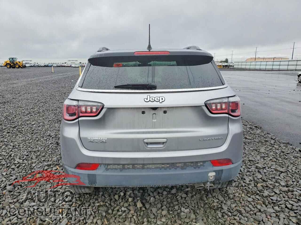 JEEP COMPASS 2018 - 3C4NJDCB0JT329051