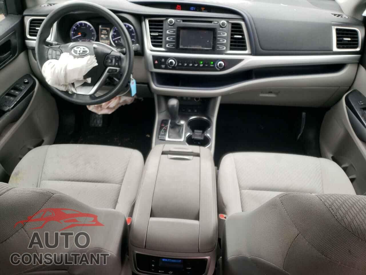TOYOTA HIGHLANDER 2018 - 5TDBZRFH6JS484769