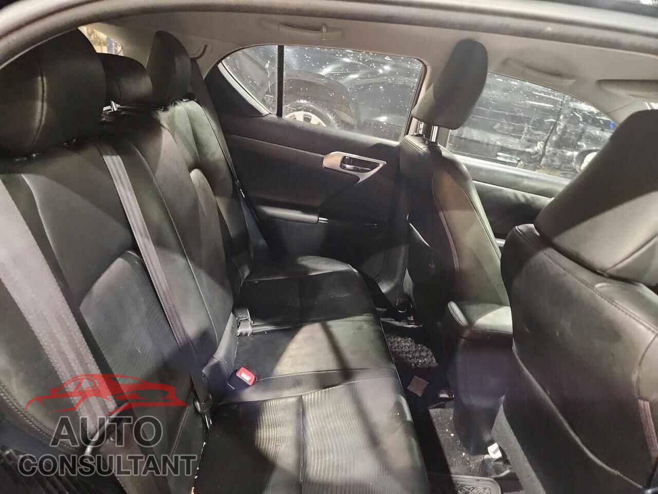 LEXUS CT 200 2013 - JTHKD5BH4D2138372