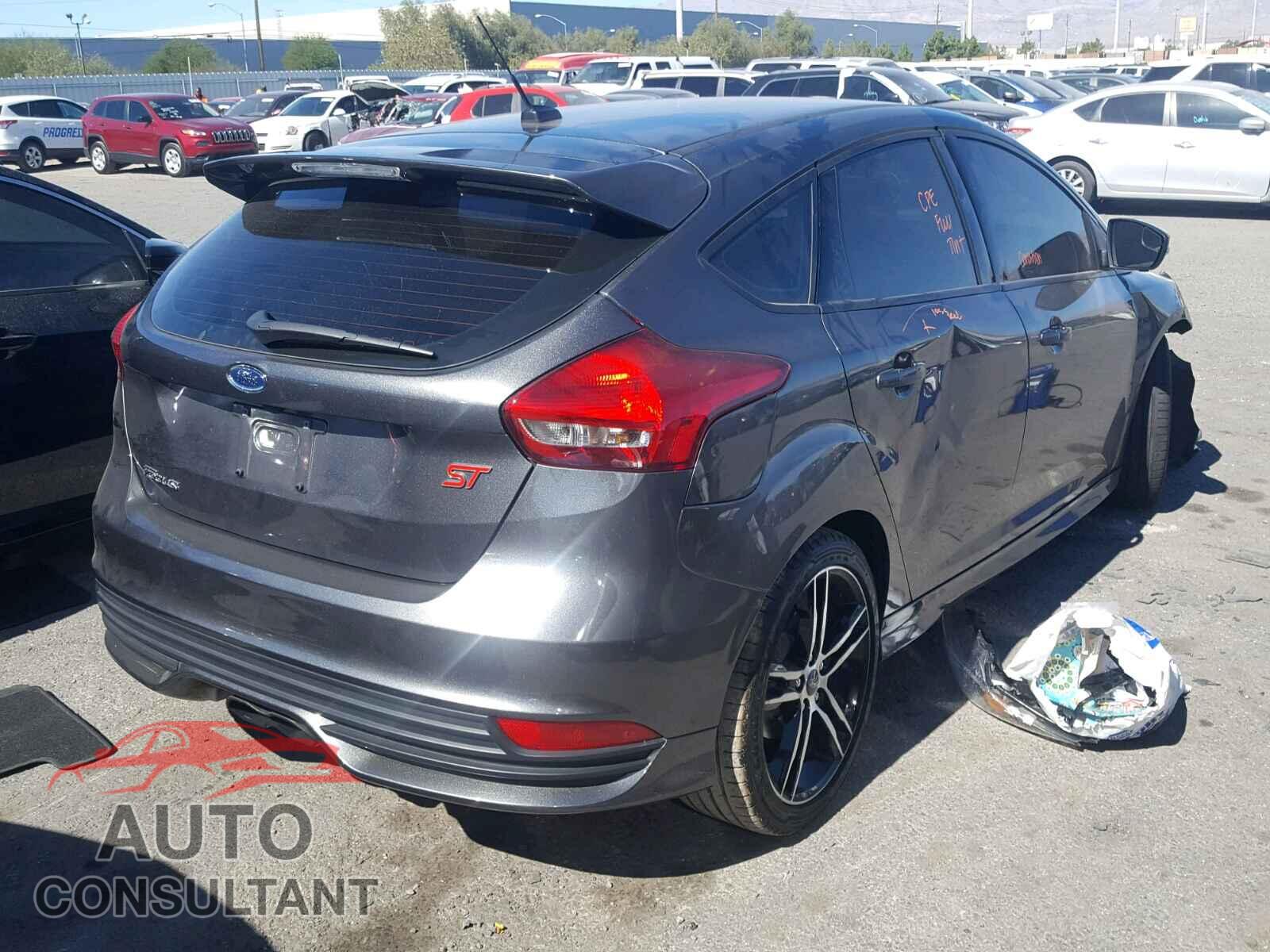 FORD FOCUS 2017 - 1FADP3L93HL299833