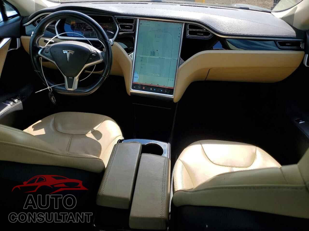 TESLA MODEL S 2013 - 5YJSA1CG9DFP20828