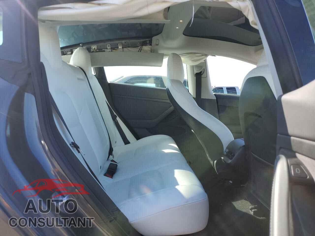 TESLA MODEL 3 2022 - 5YJ3E1EB7NF169603