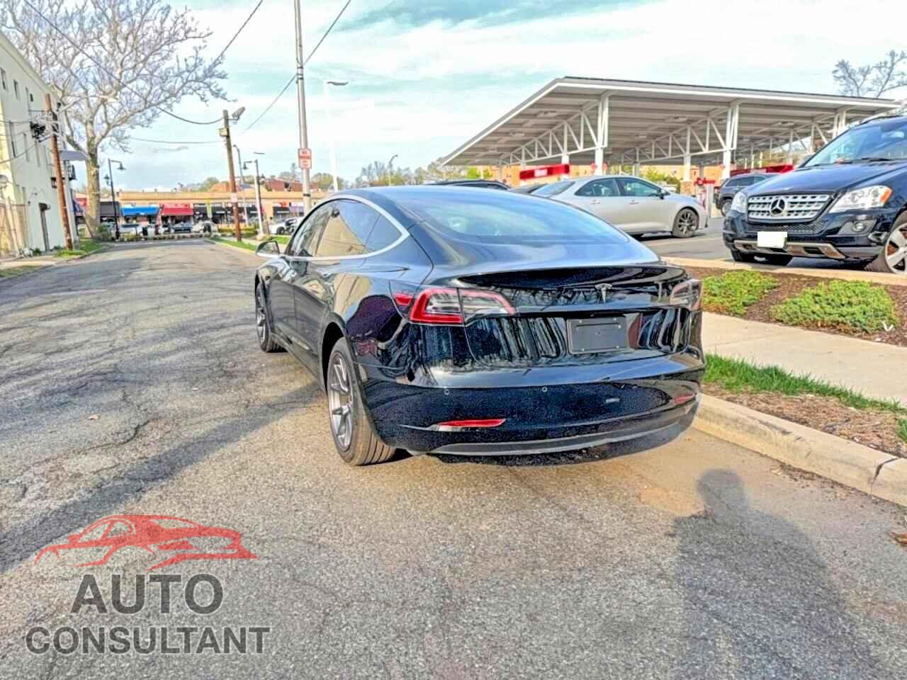 TESLA MODEL 3 2019 - 5YJ3E1EA5KF398512