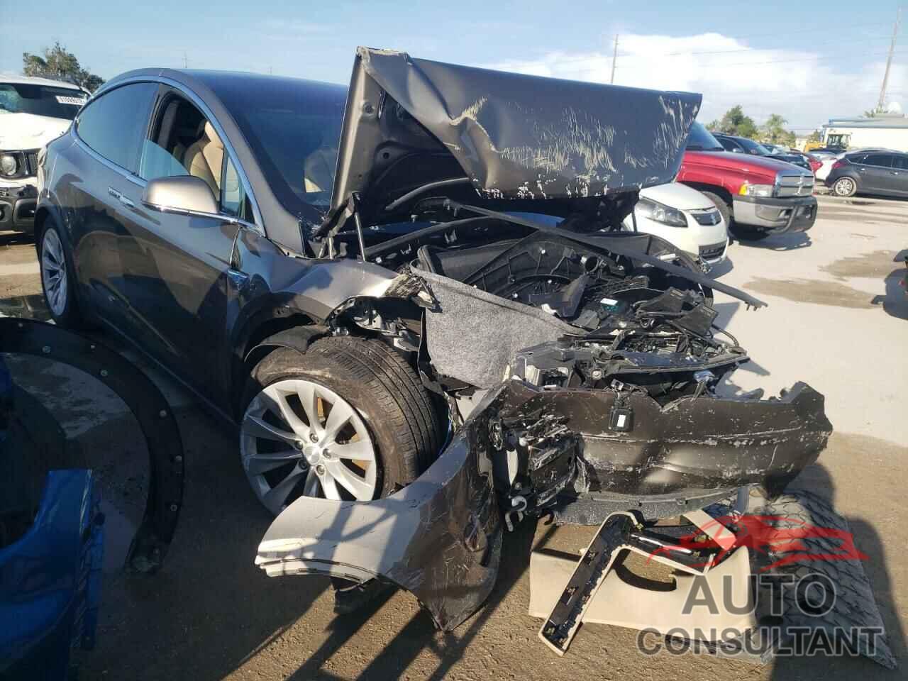 TESLA MODEL X 2016 - 5YJXCBE2XGF013331