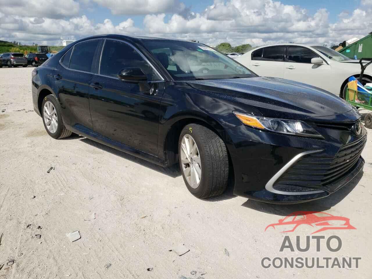 TOYOTA CAMRY 2021 - 4T1C11AK7MU578820