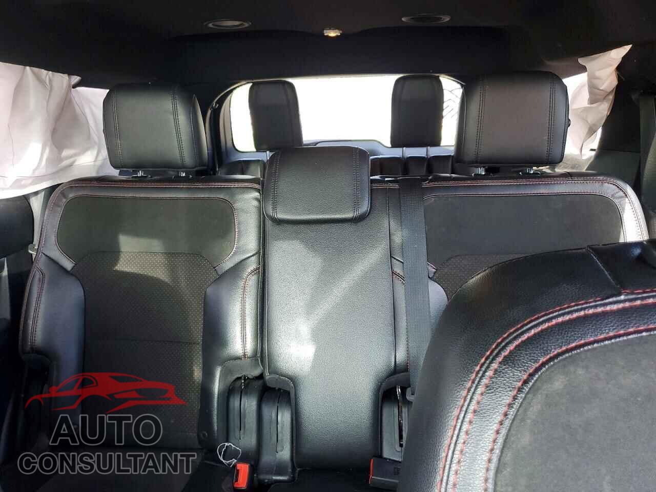 FORD EXPLORER 2018 - 1FM5K8D82JGB29408