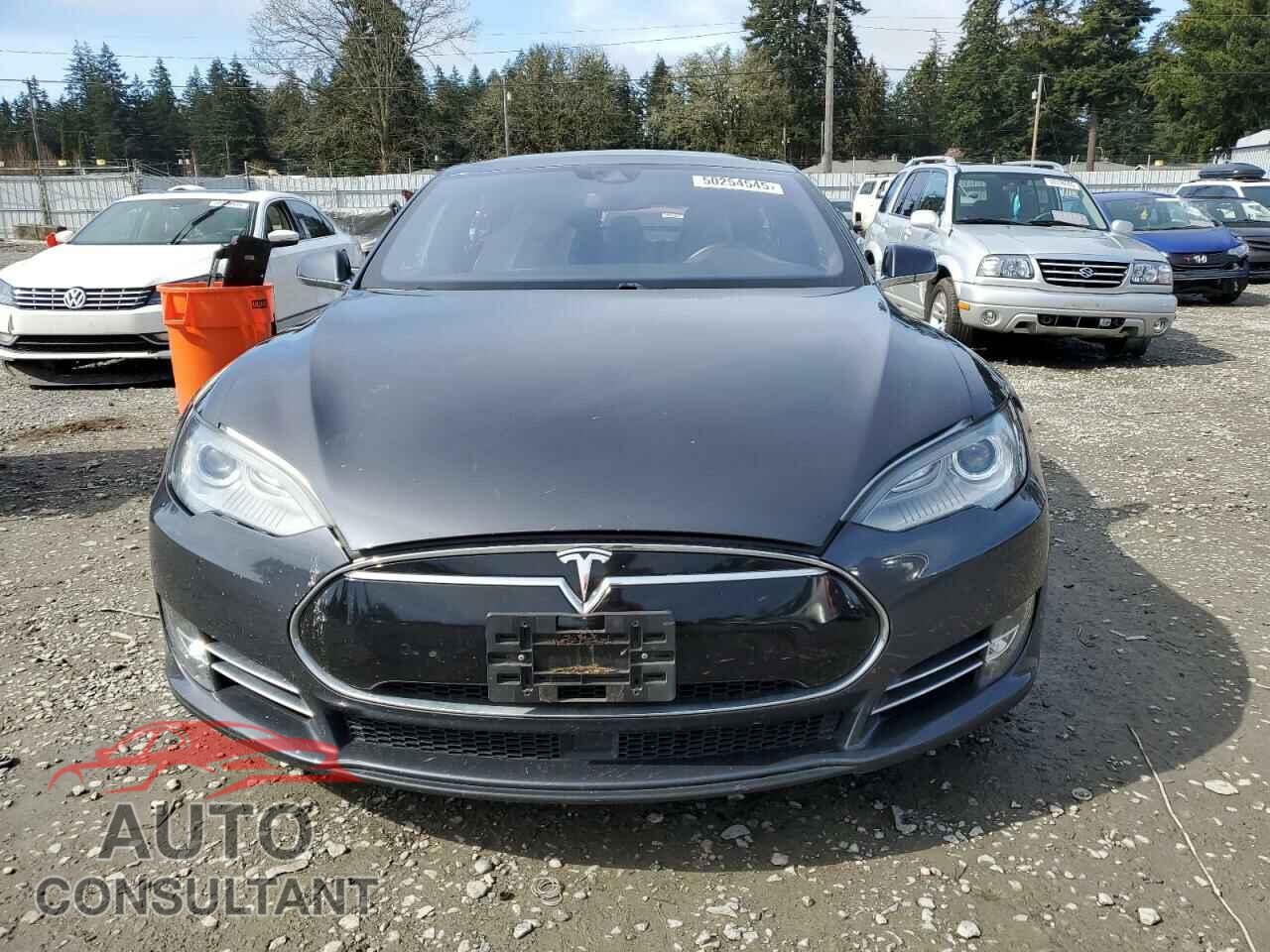 TESLA MODEL S 2015 - 5YJSA1E48FF114300