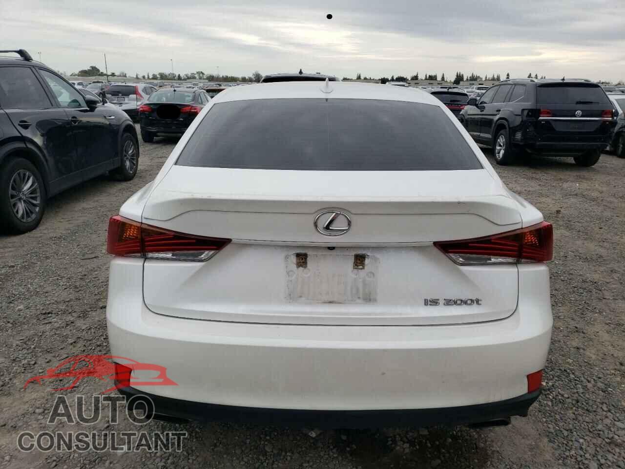 LEXUS IS 2017 - JTHBA1D27H5049328