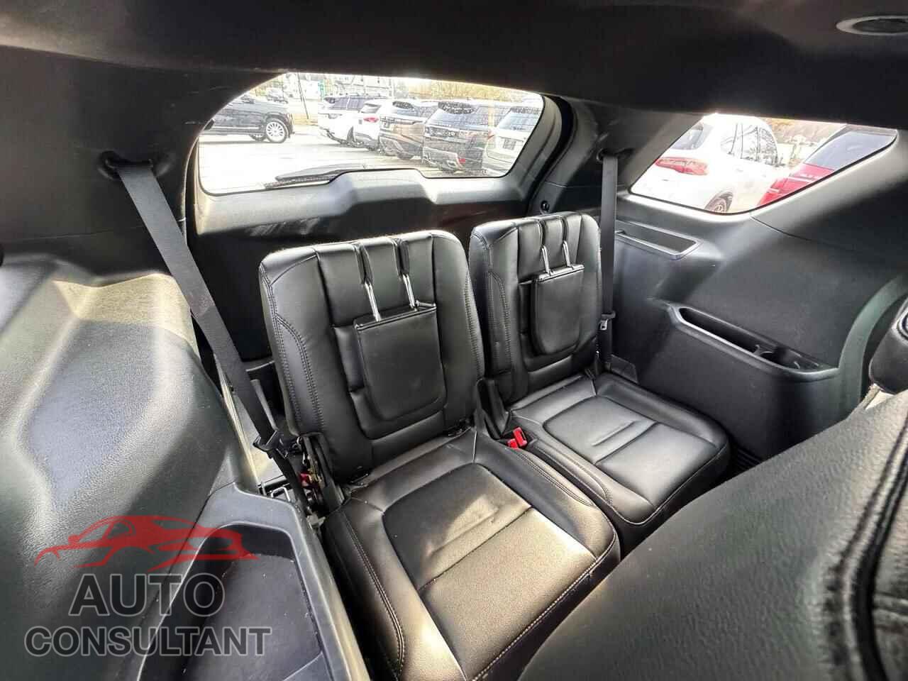 FORD EXPLORER 2018 - 1FM5K8D86JGB62301