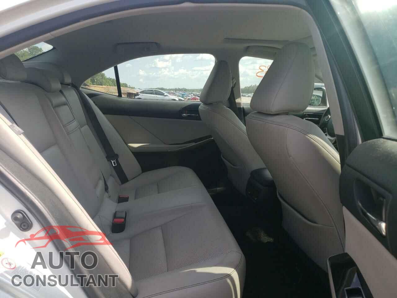 LEXUS IS 2016 - JTHBA1D21G5022236