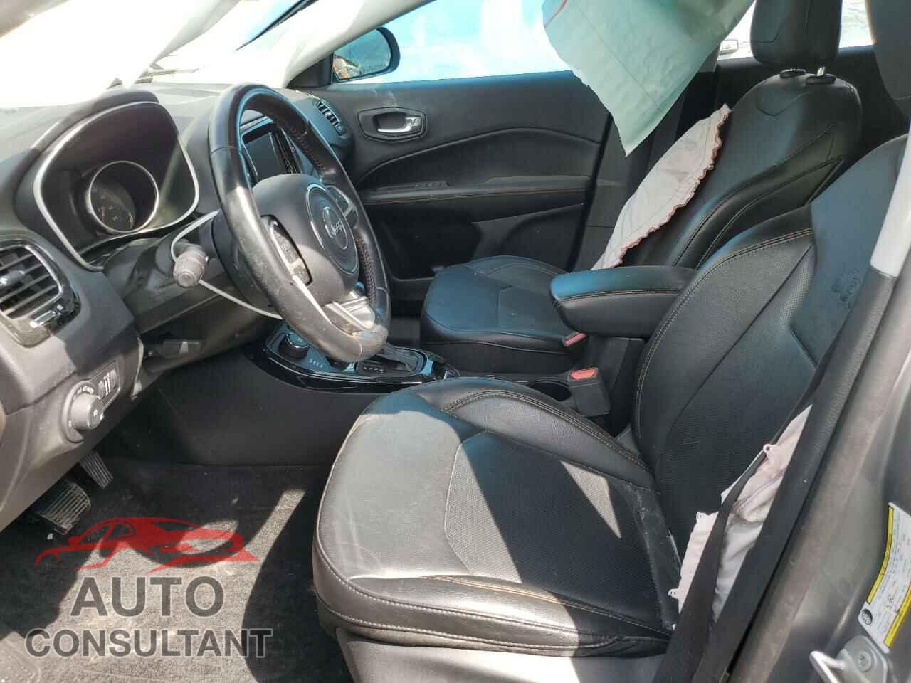 JEEP COMPASS 2019 - 3C4NJDCB8KT842324