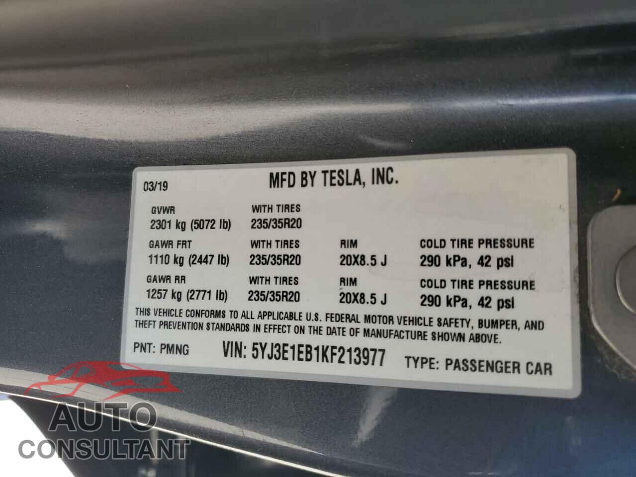 TESLA MODEL 3 2019 - 5YJ3E1EB1KF213977