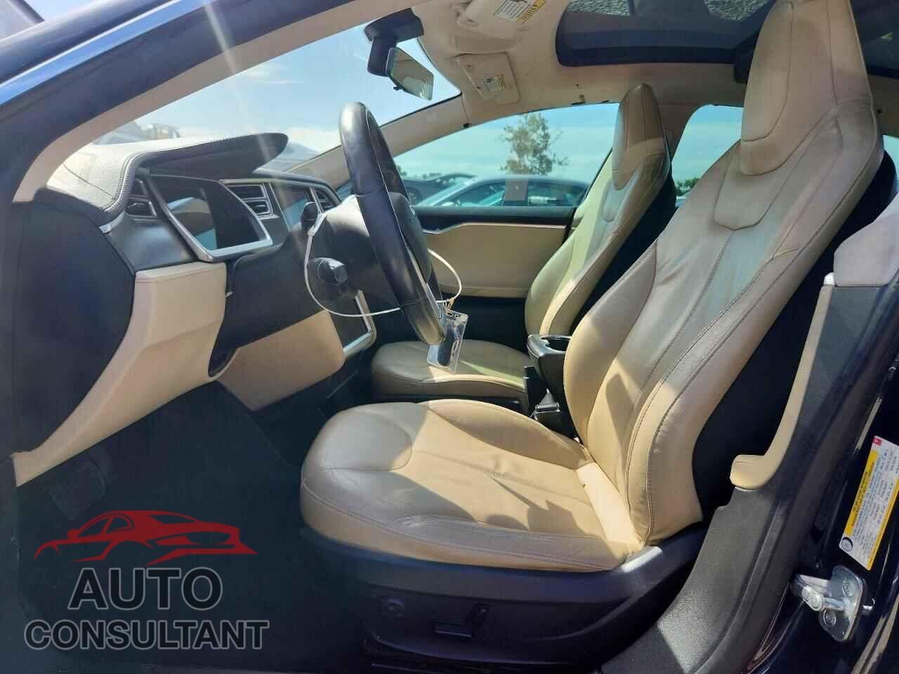TESLA MODEL S 2013 - 5YJSA1CN9DFP20021