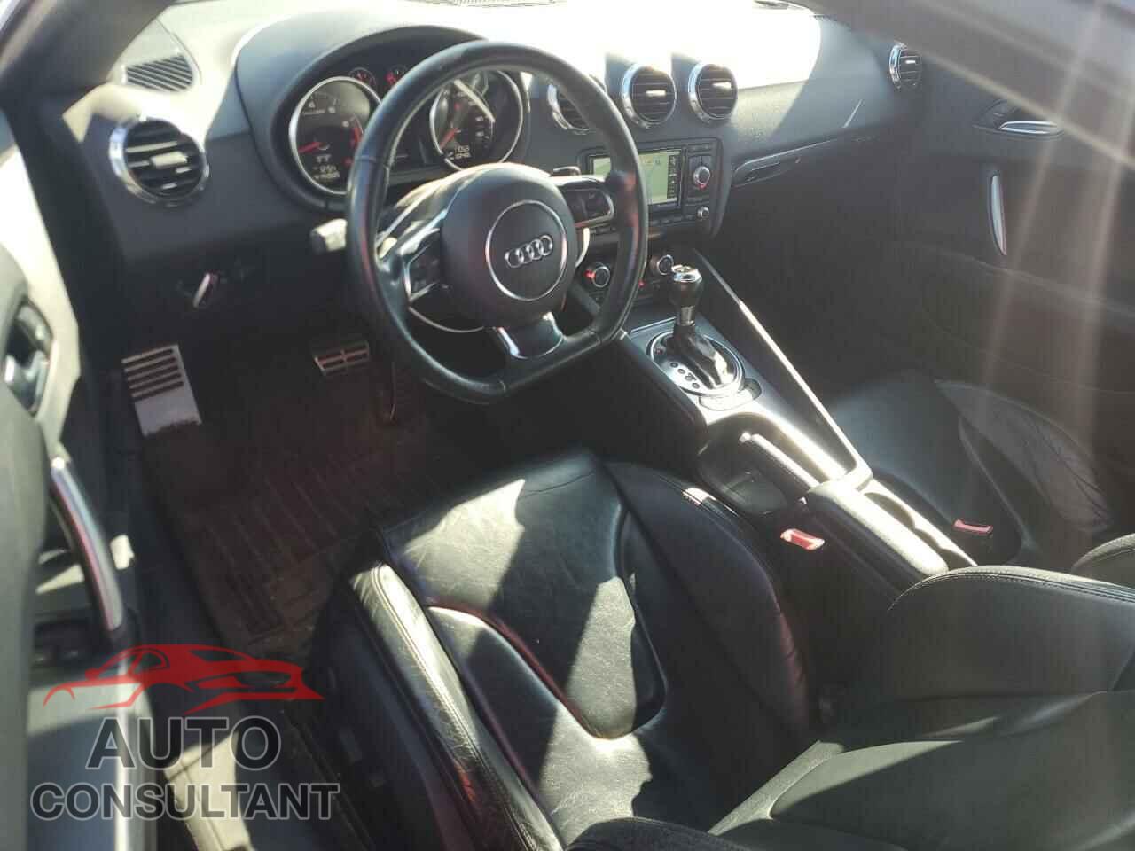 AUDI TT 2011 - TRUBFAFK5B1015411