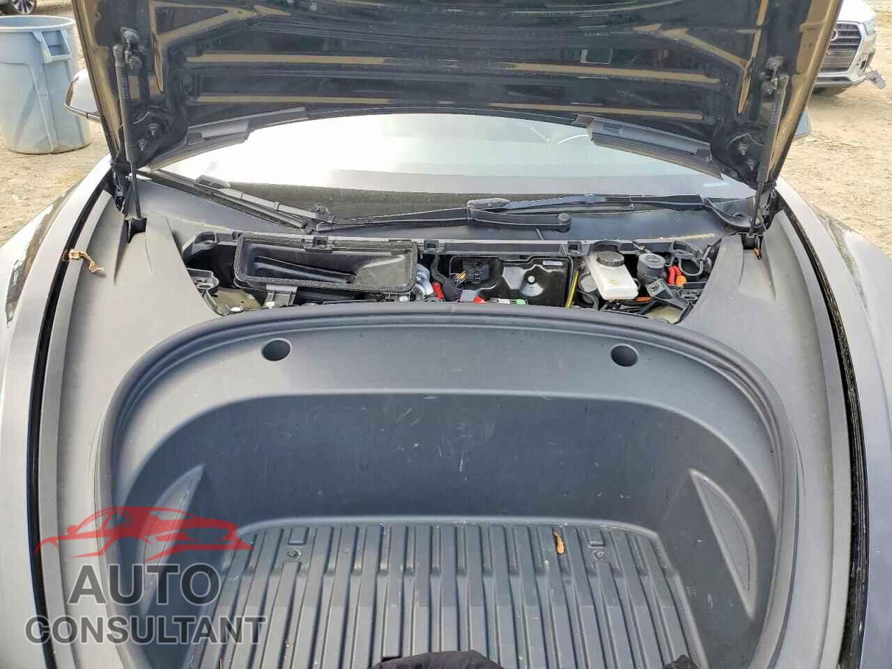 TESLA MODEL 3 2023 - 5YJ3E1EA0PF689748