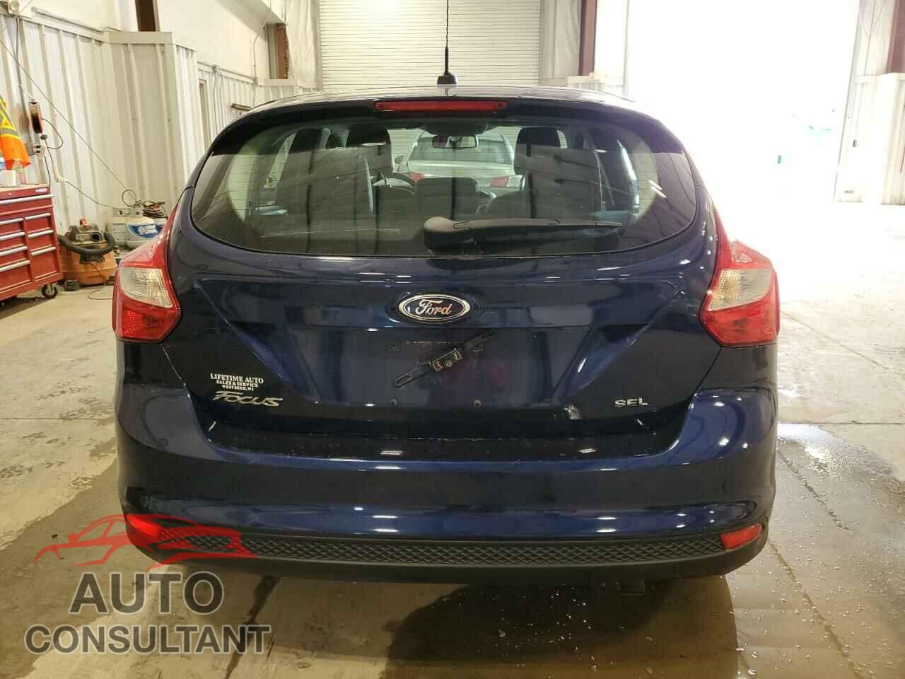 FORD FOCUS 2012 - 1FAHP3M22CL152012