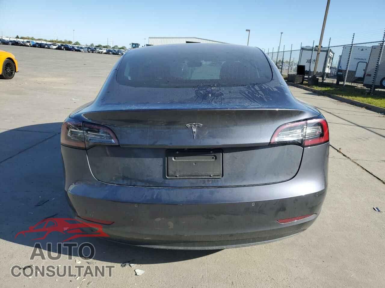 TESLA MODEL 3 2019 - 5YJ3E1EAXKF400464