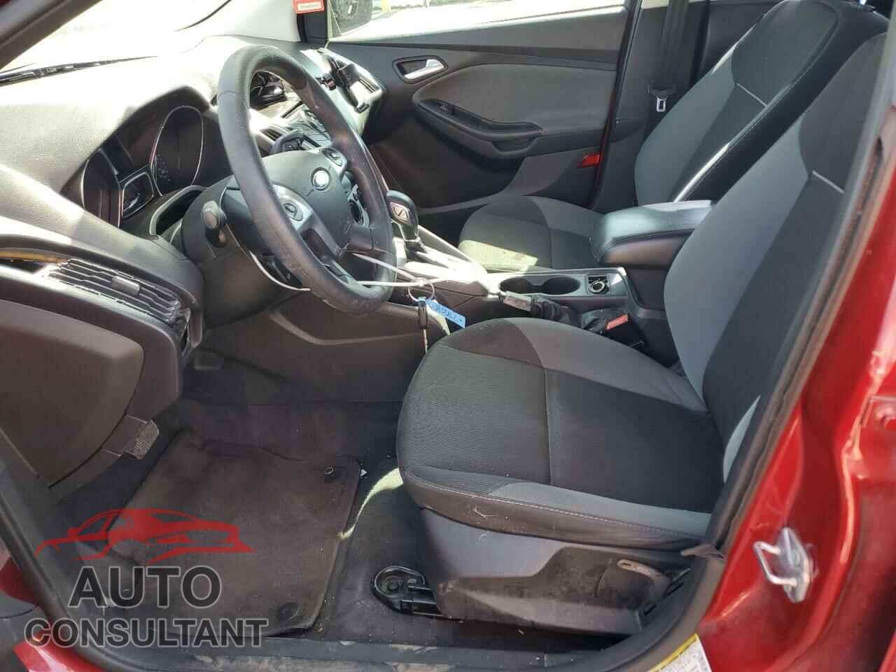 FORD FOCUS 2013 - 1FADP3F25DL116859