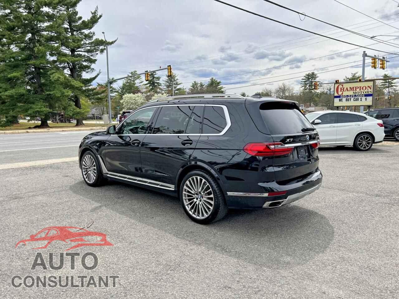 BMW X7 2021 - 5UXCW2C06M9F67044