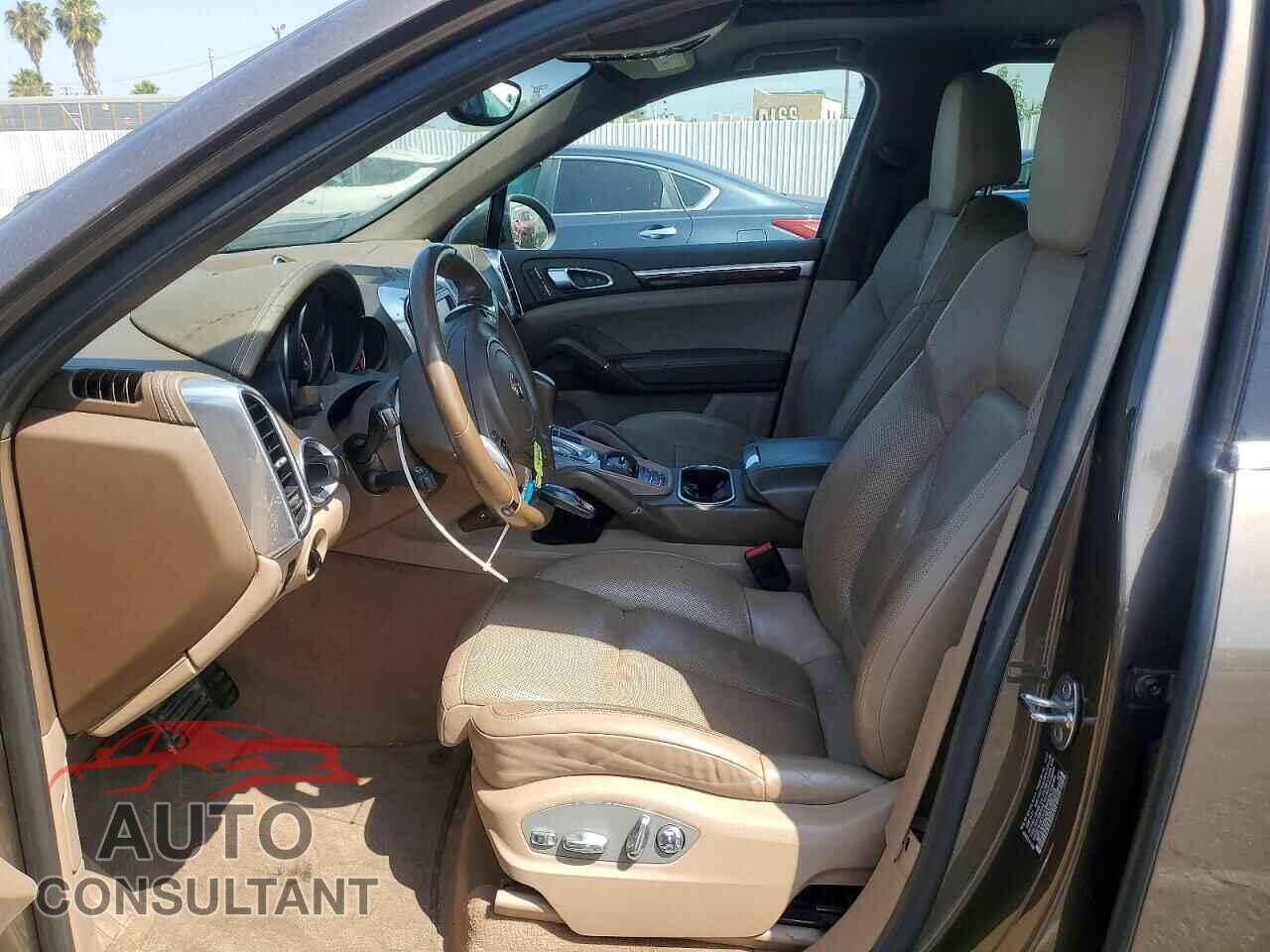 PORSCHE CAYENNE 2013 - WP1AA2A24DLA05718